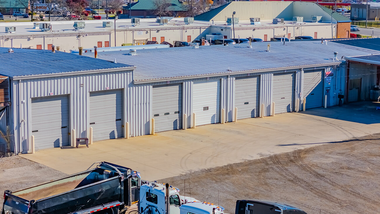 Whiteford Kenworth of Perryburg, OH body shop aerial